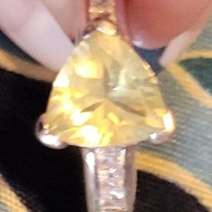 Like NEW! Sterling Silver .925 Simulated Yellow Diamond & Cubic Zirconia Ring